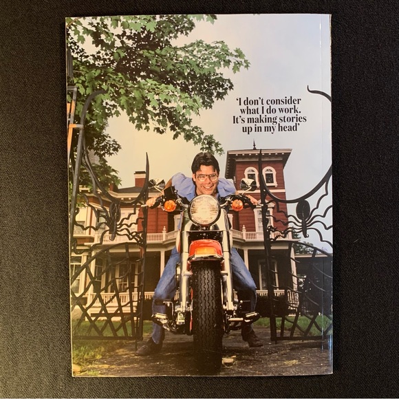 Entertainment Weekly The Ultimate Guide to Stephen King Collector’s Edition 2019 - Picture 5 of 7
